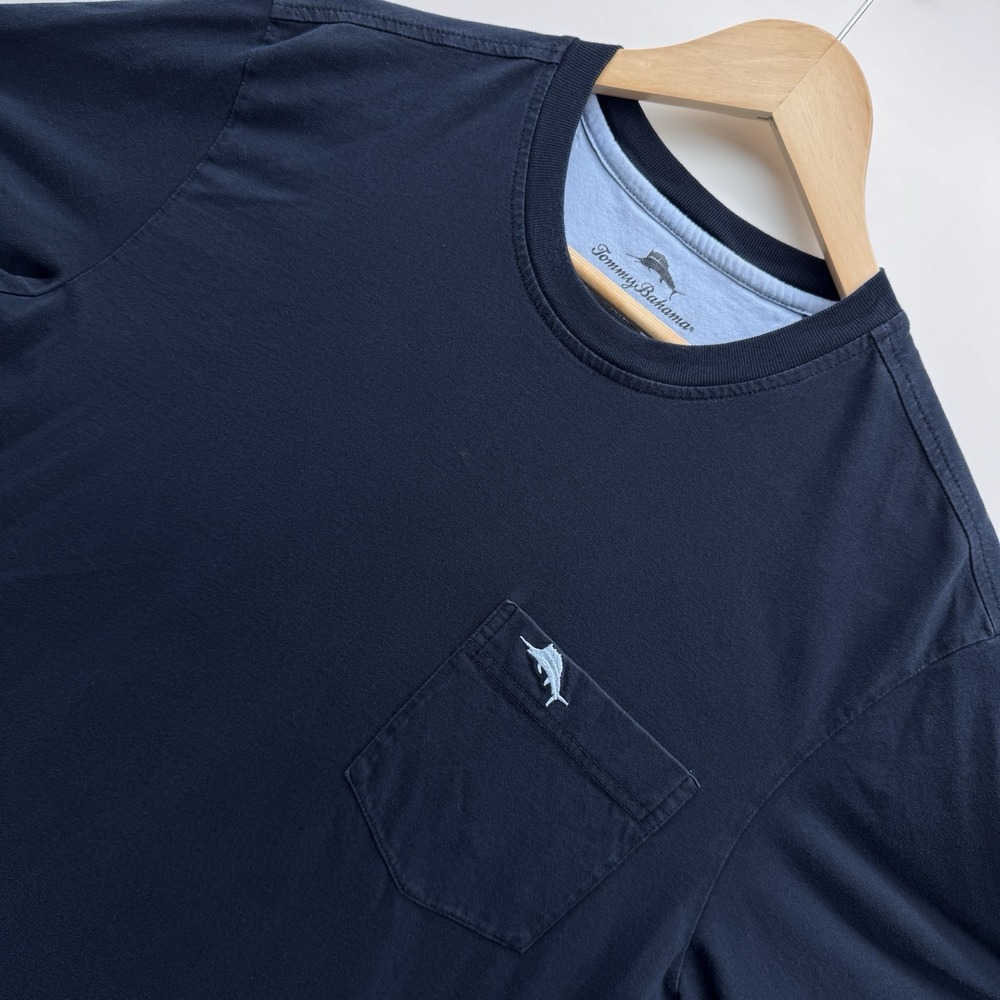 Tommy Bahama Bali Sky T-Shirt Mens Medium Navy Blue Pocket Tee